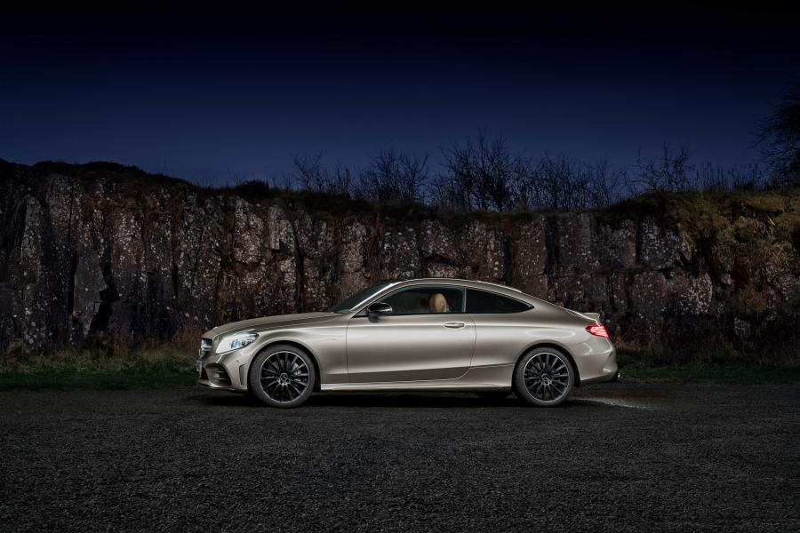  Mercedes-AMG C43 4Matic Coupe (C205) 2018 года  (UK) (фото 24 из 40)